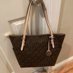 Brand New Michael Kors Jet Set Tote